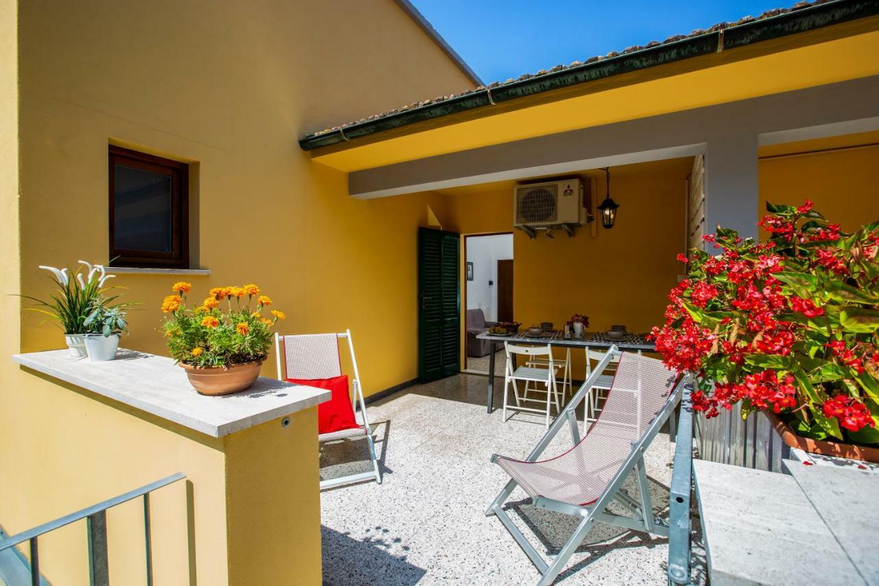 Casa Donatella Apartment Montecchio  Luaran gambar
