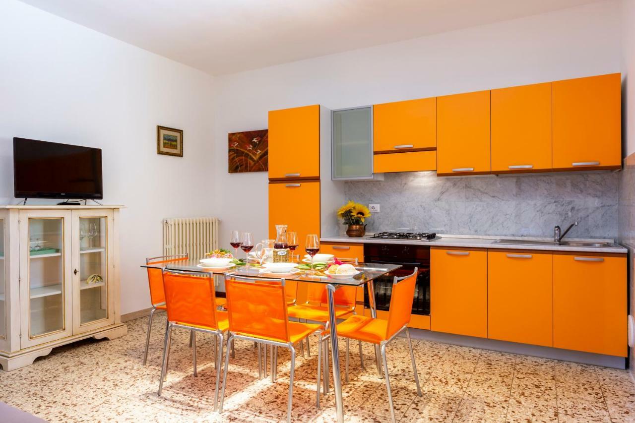 Casa Donatella Apartment Montecchio  Luaran gambar